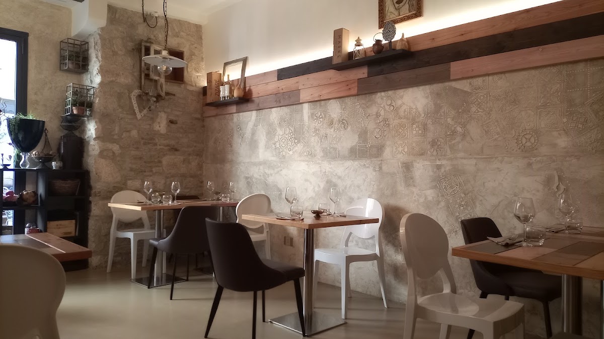 Osti.nati Fish & Wine Photos 2